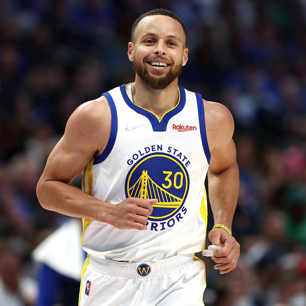 Stephen Curry adalah salah satu pemimpin Golden State yang bermimpi meraih trofi utama NBA.